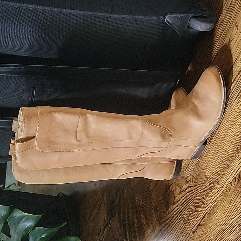 FRYE LEATHER RIDING BOOTS - 7B